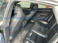 Tesla Modelo S 2017 5p 75D 2017 Tesla Modelo S Ingreso Interiores 15