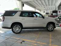 Chevrolet Tahoe 2023 5p High Country V8/6.2 Aut IMG_5575