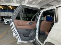 Chevrolet Tahoe 2023 5p High Country V8/6.2 Aut IMG_5603