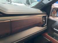 GMC Sierra 2024 4p Crew Cab Denalli Ultimate V8/6.2 Aut IMG_0535