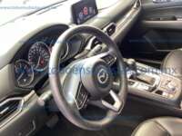 Mazda CX-5 2022  2022 Mazda CX-5 Ingreso Interiores 2