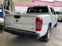 Nissan NP300 Frontier 2020 SE 2.5L Manual A/C Doble Cabina  2020 Nissan NP300 Frontier Ingreso Exteriores 4