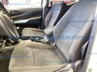 Nissan NP300 Frontier 2020 SE 2.5L Manual A/C Doble Cabina  2020 Nissan NP300 Frontier Ingreso Interiores 1