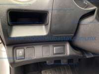 Nissan NP300 Frontier 2020 SE 2.5L Manual A/C Doble Cabina  2020 Nissan NP300 Frontier Ingreso Interiores 6