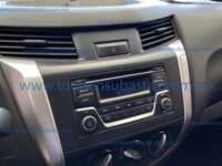 Nissan NP300 Frontier 2020 SE 2.5L Manual A/C Doble Cabina  2020 Nissan NP300 Frontier Ingreso Interiores 7