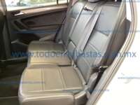 Volkswagen Tiguan 2024  2024 Volkswagen Tiguan Ingreso Interiores 23