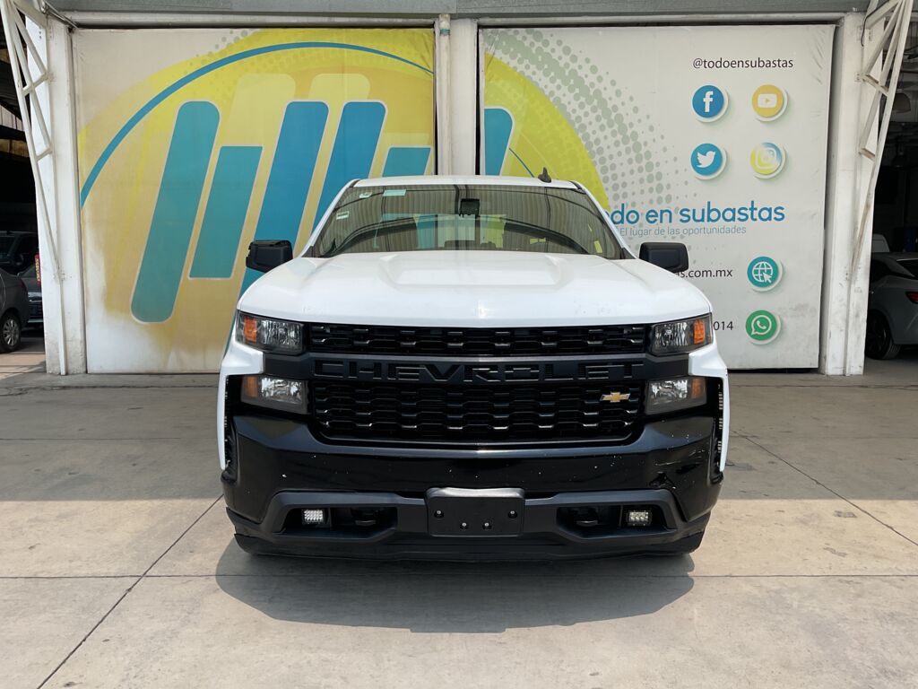Chevrolet Silverado 2020 4p WT Doble Cabina 4x4 V6/4.3 Aut 2020 Chevrolet Silverado Venta Exteriores 2