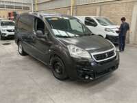 Peugeot Partner 2019 5p L4/1.6/T Diesel Man 2019 Peugeot Partner Venta Exteriores 3