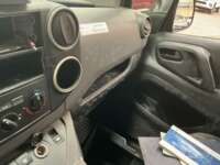 Peugeot Partner 2019 5p L4/1.6/T Diesel Man 2019 Peugeot Partner Venta Interiores 9