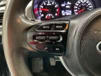 Kia Rio 2020 4p LX L4/1.6 Man 2020 Kia Rio Venta Interiores 5