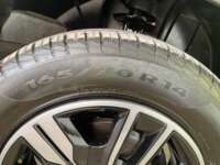 Renault Kwid 2024 5p Iconic L3/1.0 Man 2024 Renault Kwid Venta Llantas 11