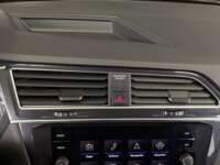 Volkswagen Tiguan 2021 5p R-Line L4/1.4/T DSG 2021 Volkswagen Tiguan Venta Interiores 8