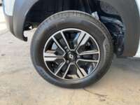 Renault Kwid 2024 5p Iconic L3/1.0 Man 2024 Renault Kwid Venta Llantas 7