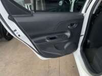 Toyota Prius 2020 5p C Híbrido L4/1.5 Aut  2020 Toyota Prius Venta Interiores 22