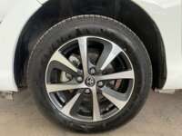 Toyota Prius 2020 5p C Híbrido L4/1.5 Aut  2020 Toyota Prius Venta Llantas 1