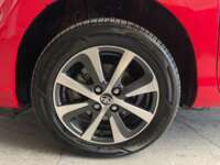 Toyota Prius 2021 5p C Híbrido L4/1.5 Aut 2021 Toyota Prius Venta Llantas 1