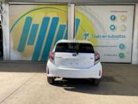 Toyota Prius 2020 5p C Híbrido L4/1.5 Aut  2020 Toyota Prius Venta Exteriores 6