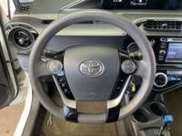 Toyota Prius 2020 5p C Híbrido L4/1.5 Aut  2020 Toyota Prius Venta Interiores 1