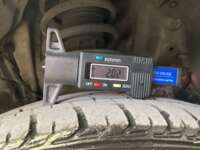 Toyota Prius 2020 5p C Híbrido L4/1.5 Aut  2020 Toyota Prius Venta Llantas 12