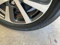 Toyota Prius 2020 5p C Híbrido L4/1.5 Aut  2020 Toyota Prius Venta Llantas 5