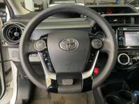 Toyota Prius 2020 5p C Híbrido L4/1.5 Aut  2020 Toyota Prius Venta Interiores 1