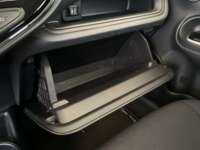 Toyota Prius 2020 5p C Híbrido L4/1.5 Aut  2020 Toyota Prius Venta Interiores 19