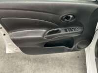 Nissan Versa 2022 4p Advance L4/1.6 Man 2022 Nissan Versa Venta Interiores 9