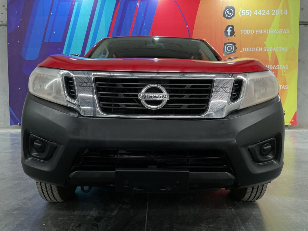 Nissan NP300 Frontier 2018 4p SE L4/2.5 Man A/A Paq. Seg. 2018 Nissan NP300 Frontier Venta Exteriores 2