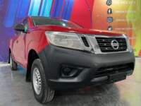 Nissan NP300 Frontier 2018 4p SE L4/2.5 Man A/A Paq. Seg. 2018 Nissan NP300 Frontier Venta Exteriores 3