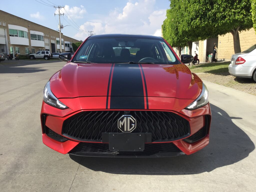 MG GT 2022 4p Style L4/.5/T DCT 2022 MG GT Venta Exteriores 2