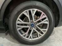 Ford Escape 2021 5p SEL Limited Híbrida L4/2.5 iVCT eCVT 2021 Ford Escape Venta Llantas 4