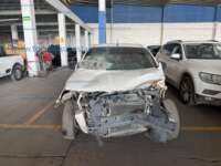 Nissan V-Drive 2022 4p L4/1.6 Man IMG_2847