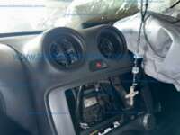 Nissan V-Drive 2022 4p L4/1.6 Man IMG_2864