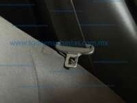 Nissan V-Drive 2022 4p L4/1.6 Man IMG_2883