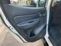 Mitsubishi L200 2022 4p GLX Doble Cabina L4/2.4/T Diesel Man 4X4 2022 Mitsubishi L200 Venta Interiores 17