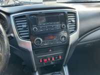 Mitsubishi L200 2022 4p GLX Doble Cabina L4/2.4/T Diesel Man 4X4 2022 Mitsubishi L200 Venta Interiores 4