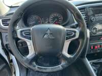 Mitsubishi L200 2022 4p GLX Doble Cabina L4/2.4/T Diesel Man 4X4 2022 Mitsubishi L200 Venta Interiores 8