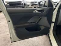 Volkswagen T-Cross 2021 5p Comfortline L4/1.6 Tiptronic 2021 Volkswagen T-Cross Venta Interiores 18