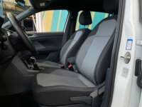 Volkswagen T-Cross 2021 5p Comfortline L4/1.6 Tiptronic 2021 Volkswagen T-Cross Venta Interiores 19