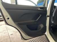 Volkswagen T-Cross 2021 5p Comfortline L4/1.6 Tiptronic 2021 Volkswagen T-Cross Venta Interiores 20