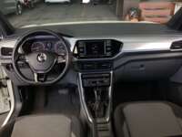 Volkswagen T-Cross 2021 5p Comfortline L4/1.6 Tiptronic 2021 Volkswagen T-Cross Venta Interiores 4