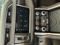 GMC Yukon 2024 5p Denali V8/6.2 Aut IMG_8083