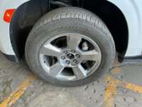 GMC Yukon 2024 5p Denali V8/6.2 Aut IMG_8108