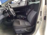 Toyota Prius 2020 5p C Híbrido L4/1.5 Aut  2020 Toyota Prius Venta Interiores 20