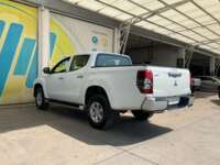 Mitsubishi L200 2022 4p GLX Doble Cabina L4/2.4 Man 2022 Mitsubishi L200 Venta Exteriores 7