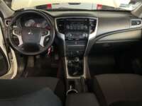 Mitsubishi L200 2022 4p GLX Doble Cabina L4/2.4 Man 2022 Mitsubishi L200 Venta Interiores 4