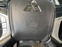 Mitsubishi L200 2022 4p GLX Doble Cabina L4/2.4 Man 2022 Mitsubishi L200 Venta Interiores 11