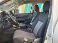 Mitsubishi L200 2022 4p GLX Doble Cabina L4/2.4 Man 2022 Mitsubishi L200 Venta Interiores 15