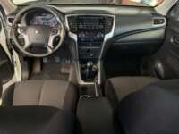 Mitsubishi L200 2022 4p GLX Doble Cabina L4/2.4 Man 2022 Mitsubishi L200 Venta Interiores 4