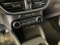 Ford Escape 2022 5p SE Híbrida L4/2.5 Aut 2022 Ford Escape Venta Interiores 10